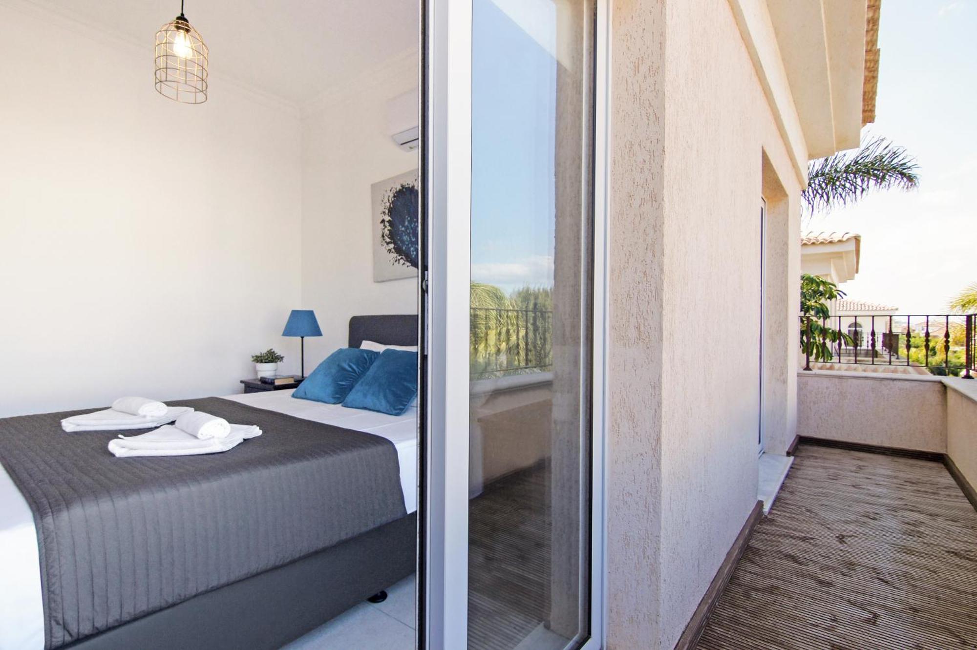 Villa Alyson Paralimni Exterior photo