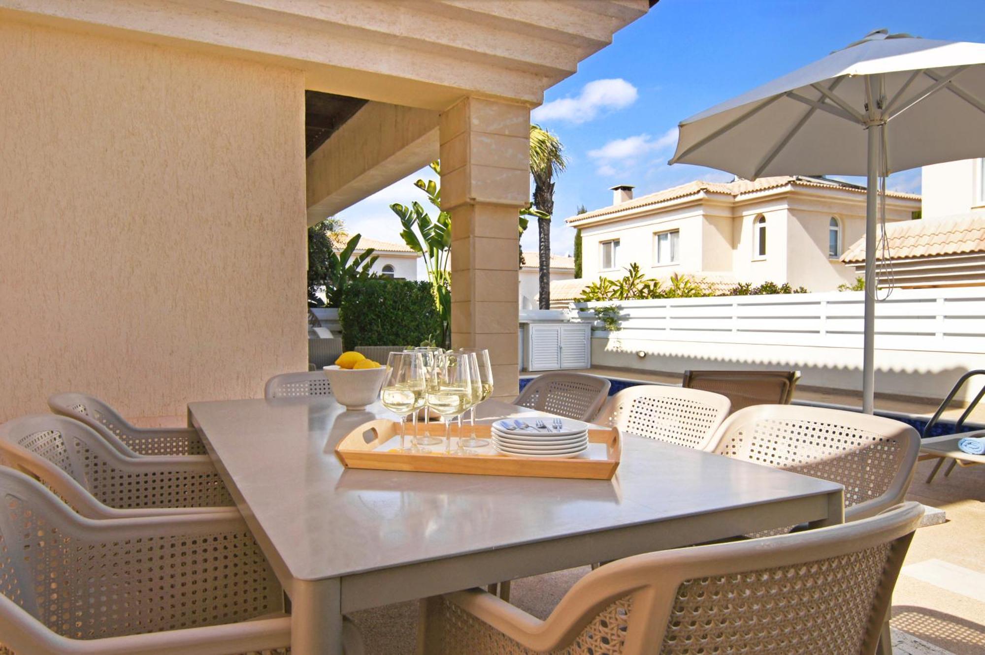 Villa Alyson Paralimni Exterior photo