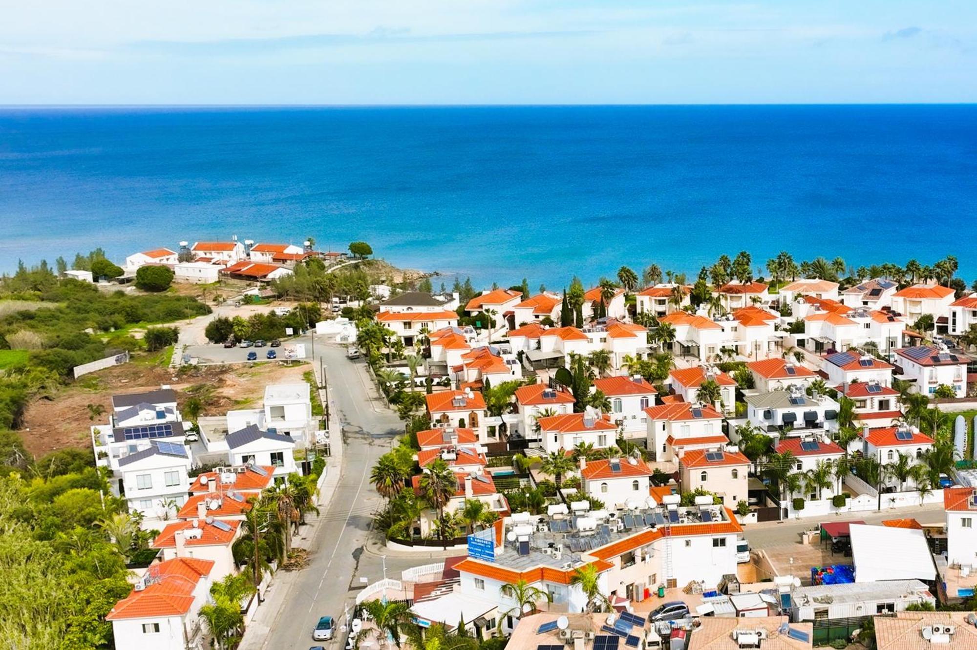 Villa Alyson Paralimni Exterior photo